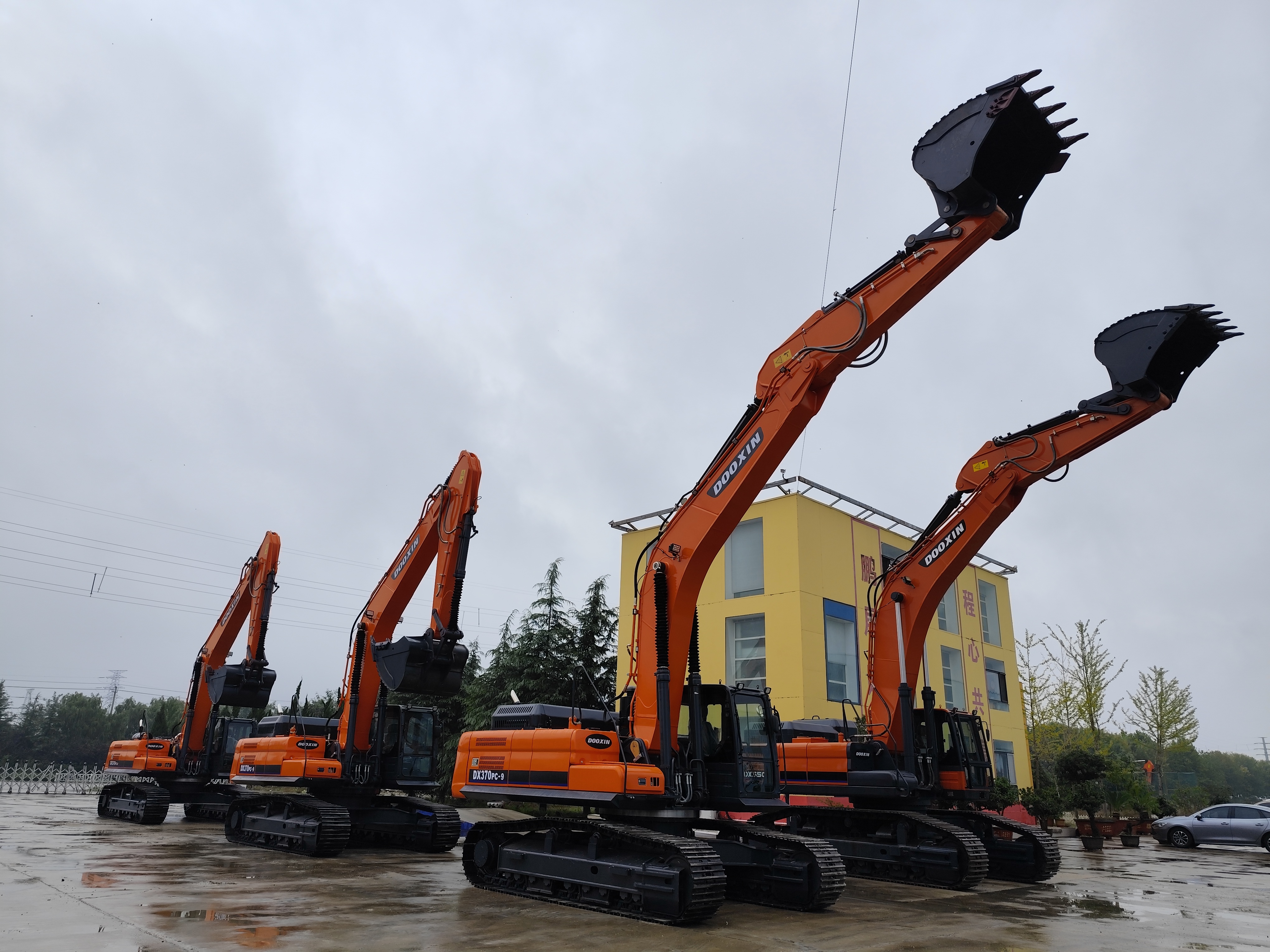 Se encuentra de visita una delegación de clientes de Ecuador.